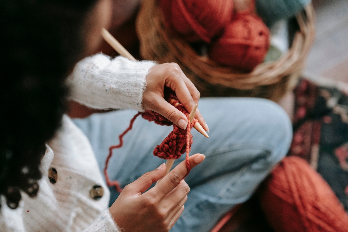 Tejer con agujas: Guía básica para principiantes