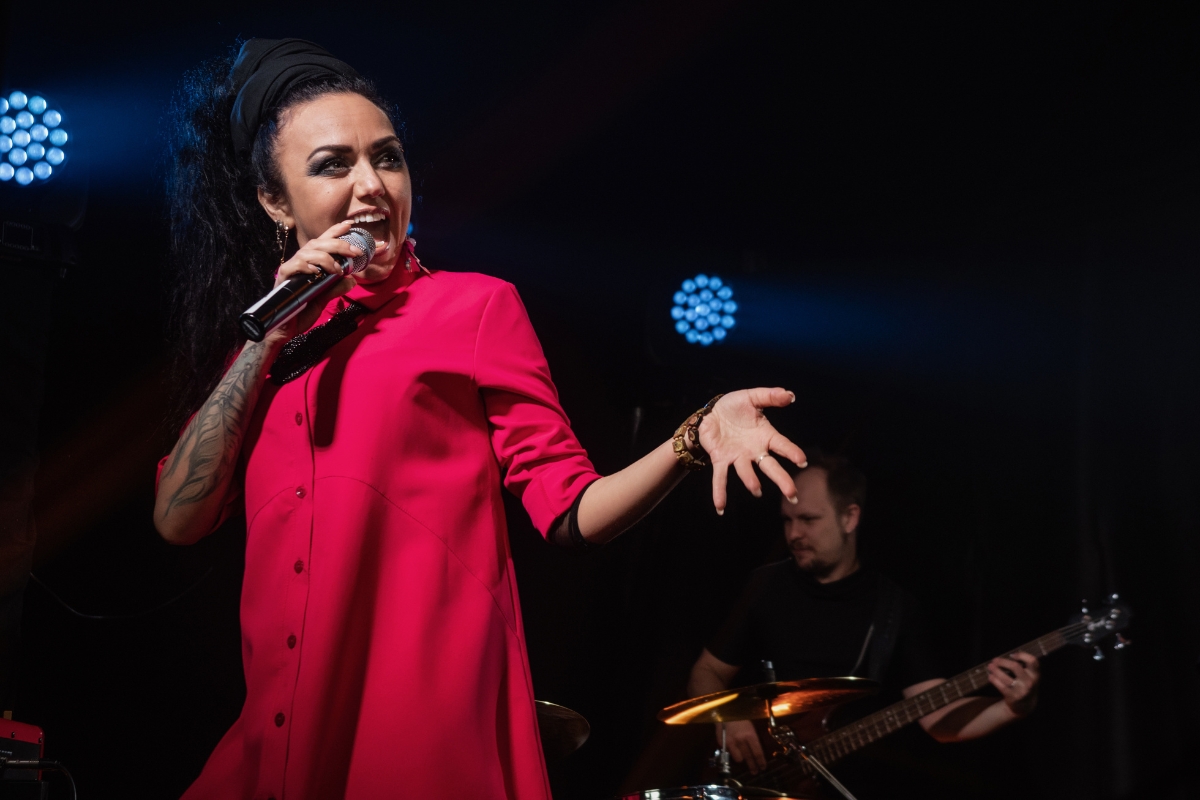 Singing as a hobby: Tips for improving your voice