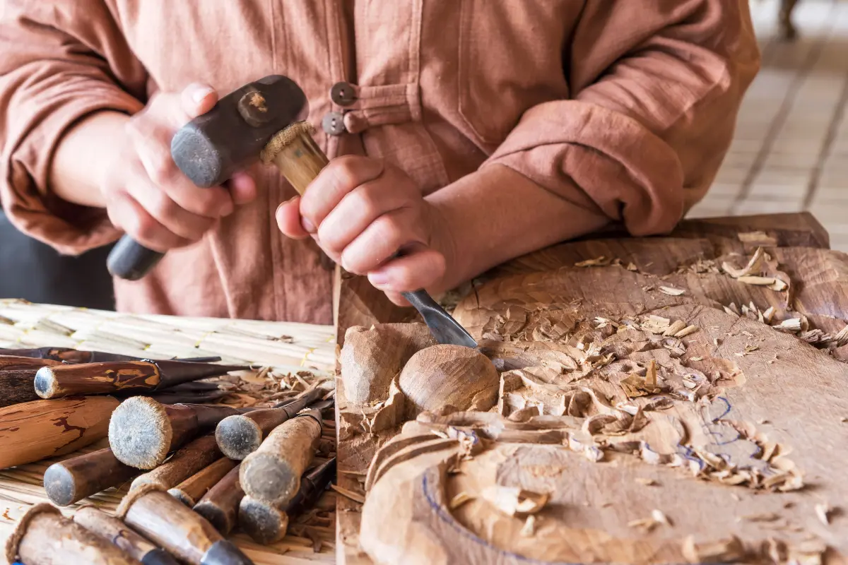 Woodcarving: From a piece of wood to something that’s truly yours