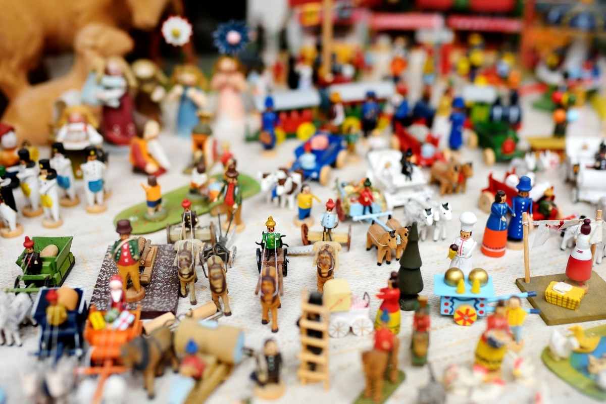 Miniatures: Why do so many people create miniature worlds?