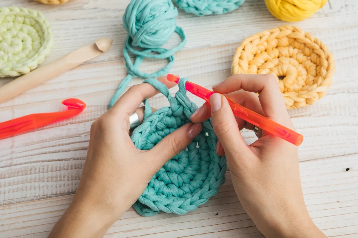Crochet for beginners: How to start crocheting, step by step